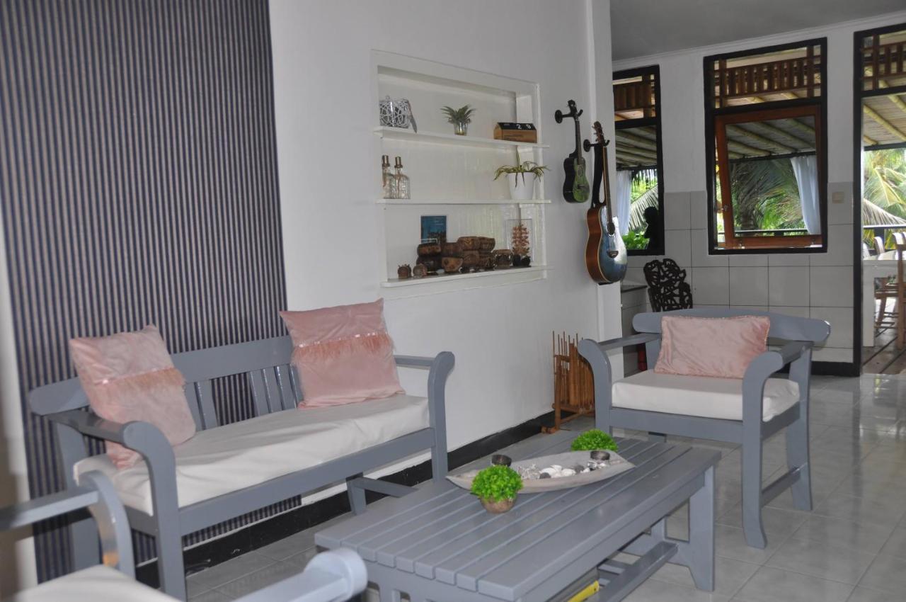 Guesthouse The 4 Fish Manado Ngoại thất bức ảnh