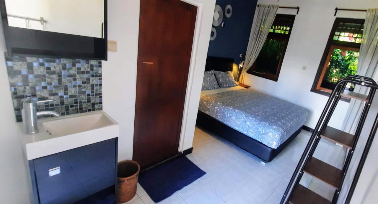 Guesthouse The 4 Fish Manado Ngoại thất bức ảnh
