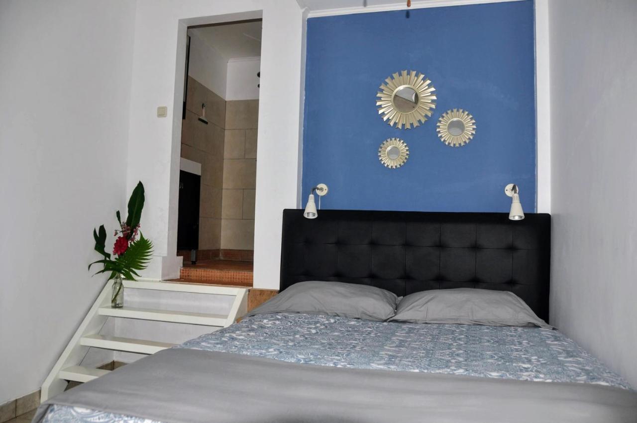 Guesthouse The 4 Fish Manado Ngoại thất bức ảnh
