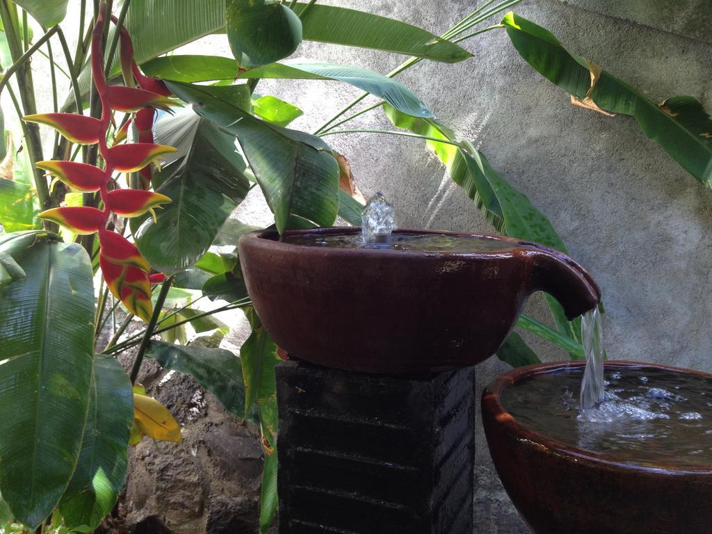 Guesthouse The 4 Fish Manado Ngoại thất bức ảnh